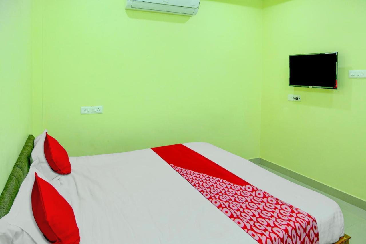 Flagship Hotel Ns Guest Inn Visakhapatnam Bagian luar foto