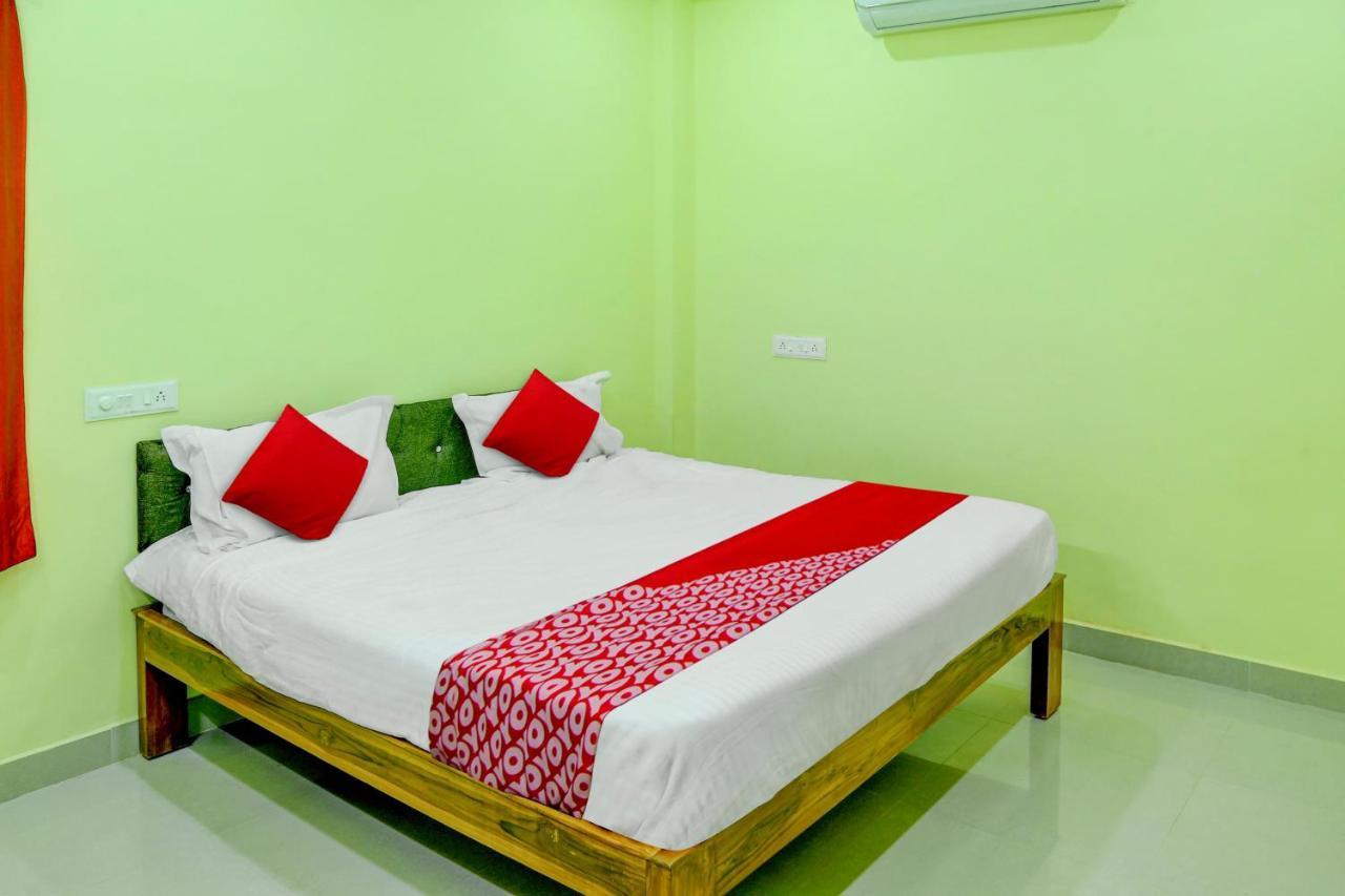 Flagship Hotel Ns Guest Inn Visakhapatnam Bagian luar foto